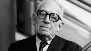 Maurice Schuman (1911-1998) homme politique et historien français, ici en 1995